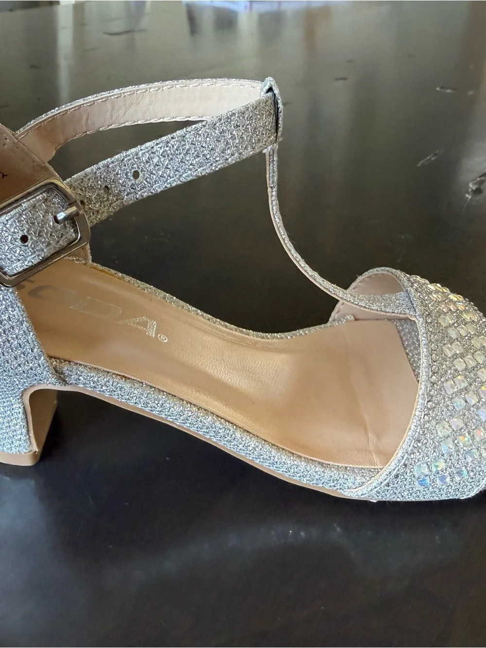 SODA Girls Silver Glitter Rhinestone T-Strap Dress Heels Size 12.5M